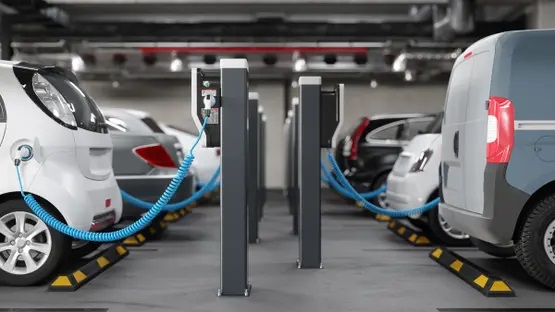 خبراء: مبيعات السيارات الكهربائية قد ترتفع حتى 300% خلال 2026 